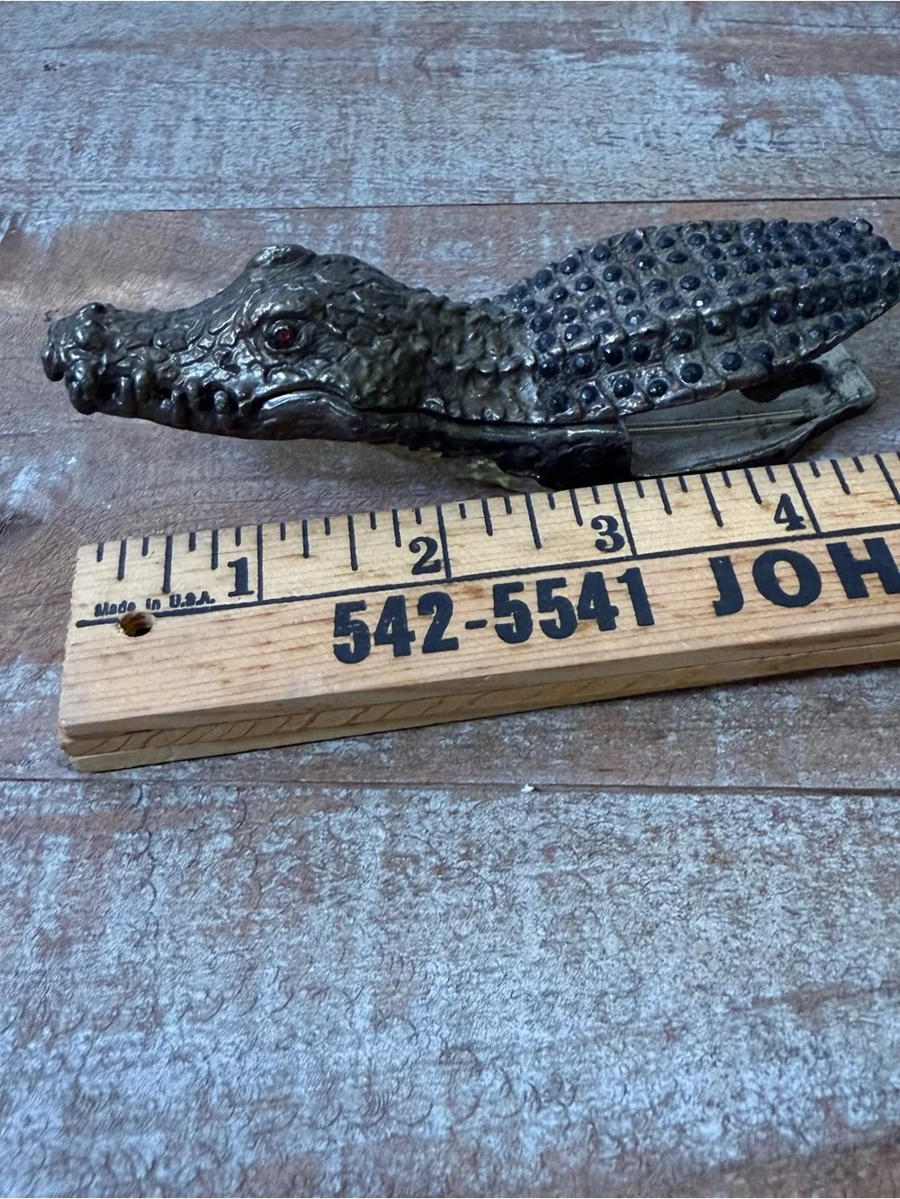 Vintage Alligator Crocodile Desk Clip Office Man Cave Decor